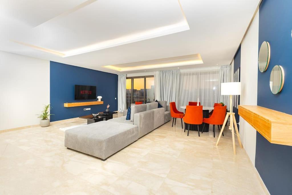Apartmán Modern 2Br Retreat In Marina Sale Luxury Living Hajja Exteriér fotografie